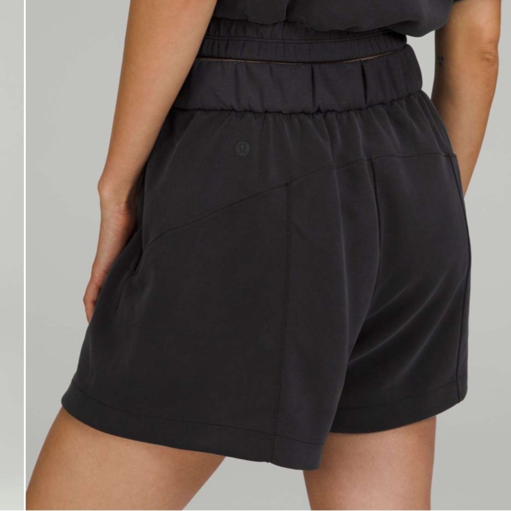 Lululemon Black Women's Shorts